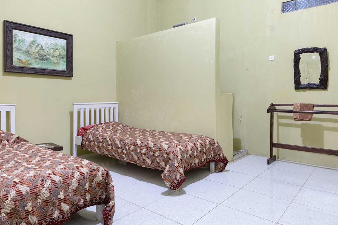 Onong'S Homestay & Cafe Tomohon Exterior foto